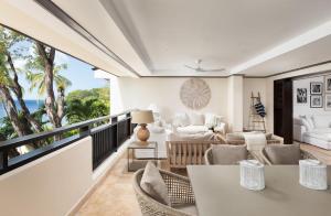 Luxury Condo on Beach - Coral Cove 7