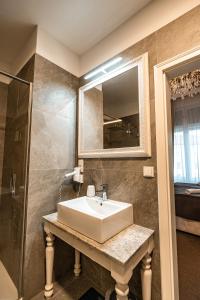 Apartments Arte with Square view