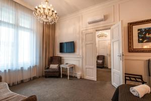 Apartments Arte with Square view