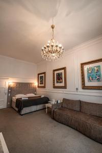 Apartments Arte with Square view