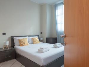 Bright One-Bedroom Apt with Balcony - Ripamonti