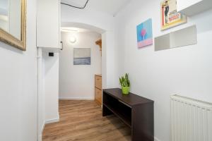 Jasne Studio Blisko Starego Browaru by Noclegi Renters