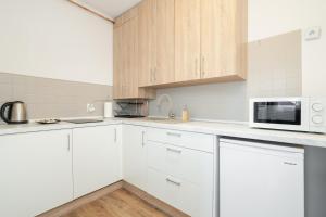 Jasne Studio Blisko Starego Browaru by Noclegi Renters