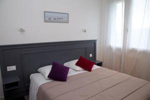 Hotels Cozy Hotel Logis Morlaix : Chambre Double Standard