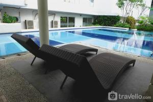 Comfort and Spacious Studio Room Bassura City Apartment By Travelio