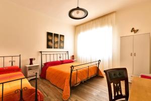 Basic Triple Room with Shared Bathroom