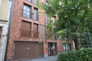 The CityLife & Cenisio Villa with Private Garden - M5