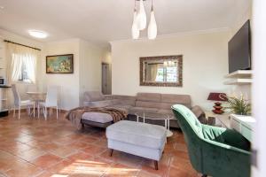 3 Bedroom Oceanview Cliff Haven