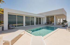 NEW Villa Toccata by Your Madeira Rentals