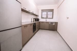 3-room new apartment Kesariani, Athens