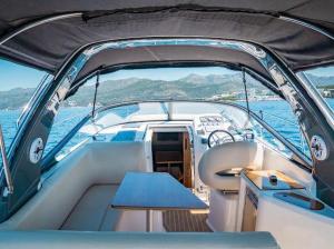 Motor yacht Simba