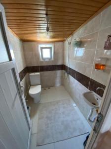 Family-Friendly 2-Storey Apartment Close to the Sea with Terrace
