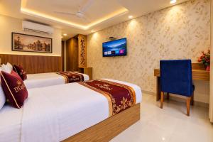 Hotel Royal D Capitol-Near Aerocity with Airport Pick or Drop