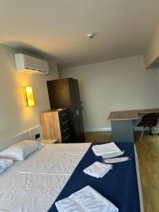 Apartment hotel