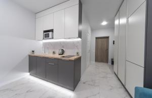 Апартаменти, проспект Бажана 17, метро - 3 хв