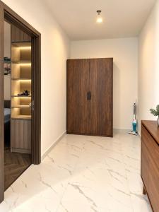 Shi House 19 -1BR The Opus One Vinhomes Q9