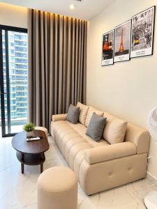 Shi House 19 -1BR The Opus One Vinhomes Q9
