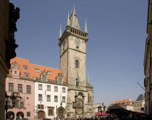 Occidental Praha Five