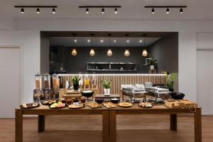 Athens Odeon Hotel