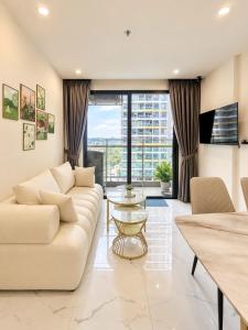Shi House 17 -1BR The Oasis Vinhomes Q9