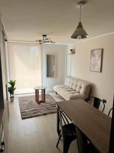 Departamento Cama King Metro Santa Lucía
