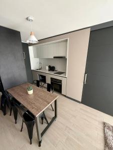 Departamento Cama King Metro Santa Lucía