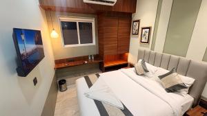 Hotel Mi Residency - Near Thane Railway Station