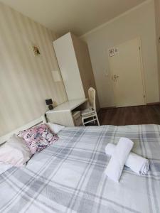 Hostel "Night oclock" - prywatny parking