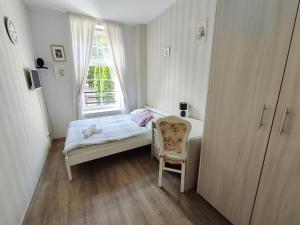 Hostel "Night oclock" - prywatny parking