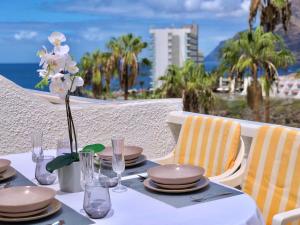1BDR Hibisco apartment with Terrace and Ocean View
