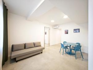 Pietra Apartment