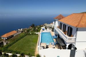 BLUE SEA TOWER LUXURY VILLA with private heated Pool