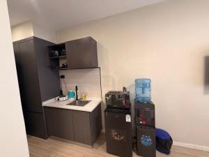 Taurus Lux Staycations-Near Airport with Shuttle Service and Breakfast