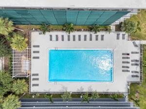 Top Disney Location with Pool and Free Parking