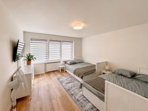 Central Liepaja 5 min Walk to The Beach, Market