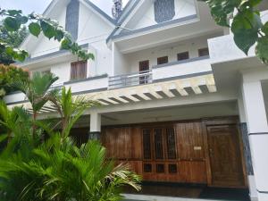Hill top villa