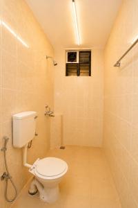 New Luxury 1BR Apartment F1 Pool Fully Equipped Kitchen Parking & Washing Machine Near Calangute & Baga Beach