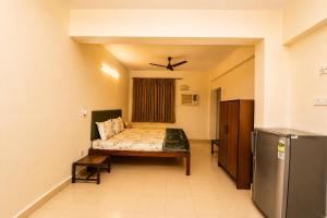 New Luxury 1BR Apartment F1 Pool Fully Equipped Kitchen Parking & Washing Machine Near Calangute & Baga Beach