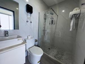 The Bloom - Oceanfront King Suite