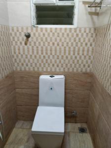 Couple Friendly Rooms & Villas Near OMR
