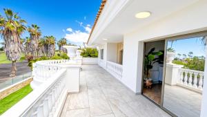 Luxury Villa in La Caleta Tenerife