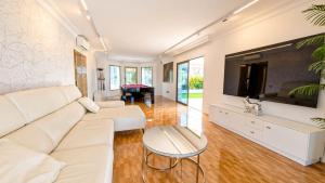 Luxury Villa in La Caleta Tenerife