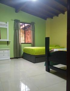 Hostal Los Lirios Segundo Piso Familiar