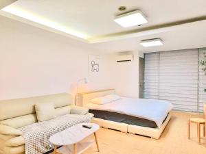 Adams Home Residence Gangnam Station Studio