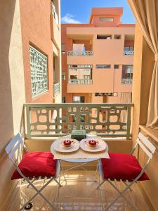 Modern Apartment with Swimming Pool, Air Conditioning, Fiber, SmartTV and Balcony
