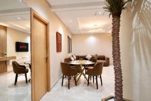 Modern Apartment with Swimming Pool, Air Conditioning, Fiber, SmartTV and Balcony