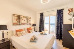 Puerta Del Mar Penthouse Beachfront - Happy Rentals
