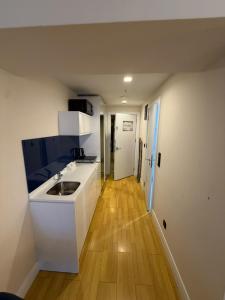 Apartment hotel