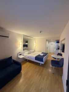 Apartment hotel