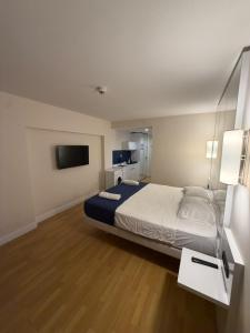 Apartment hotel